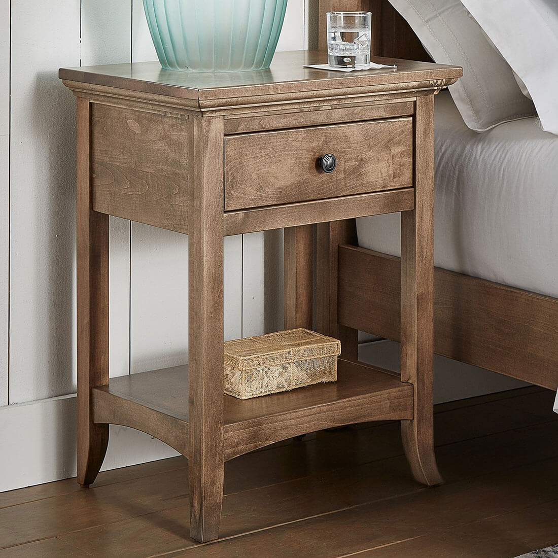 Archbold Furniture Amish Essentials Provence 1 Drawer Nightstand Bedroom Collection