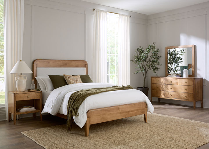 Archbold Furniture Amish Essentials Warren Bedroom Collection