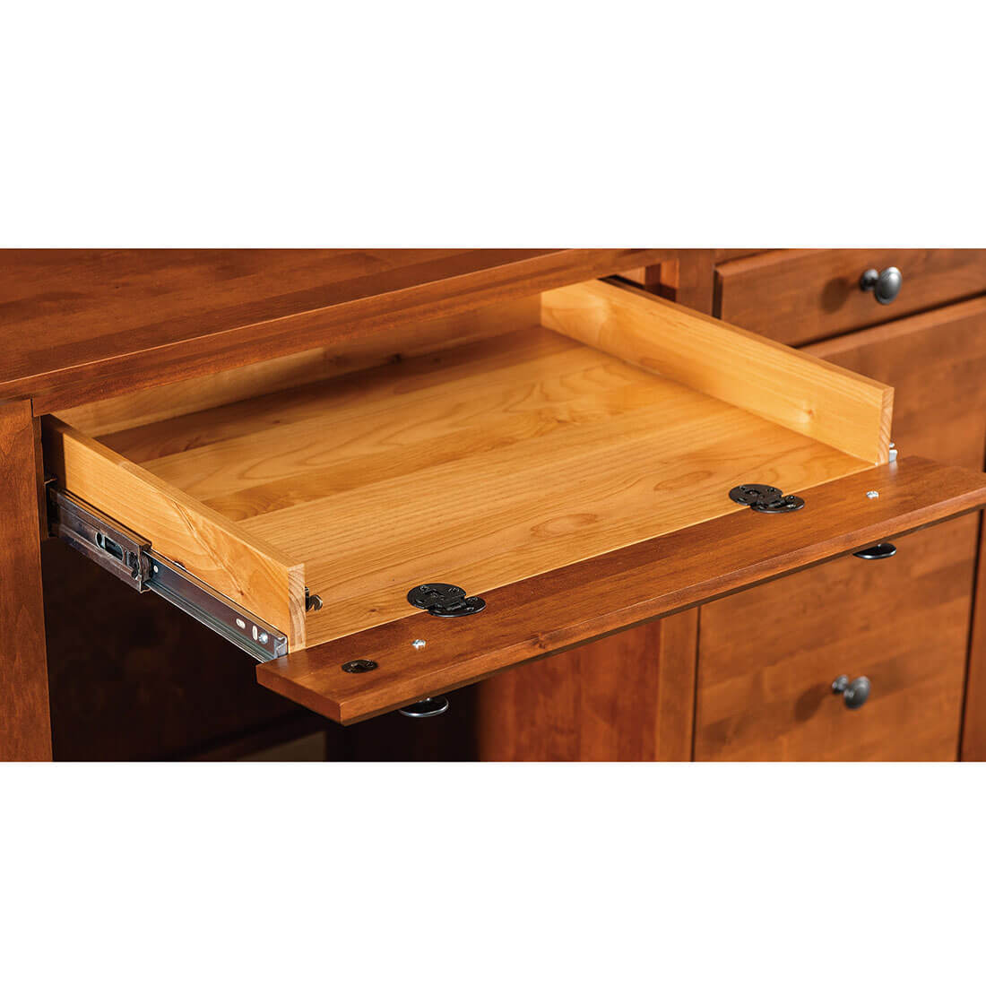 Archbold Furniture 4 Drawer Desk Flush Top Feature